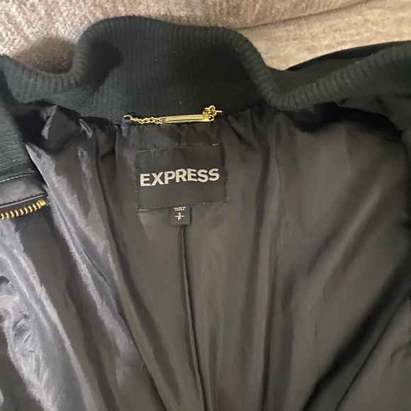 Express Jacket - Picture 2 of 3